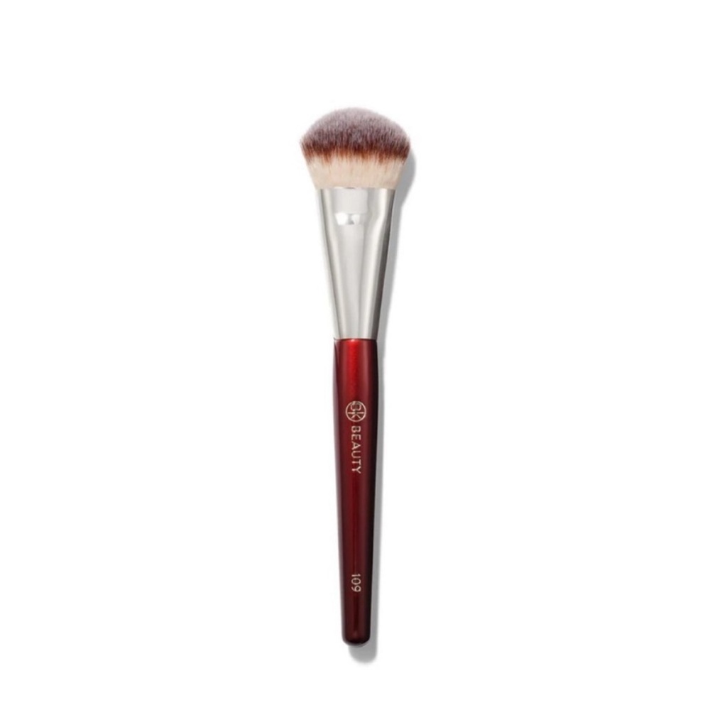 BK Beauty 109 Mini Contoured Foundation Brush